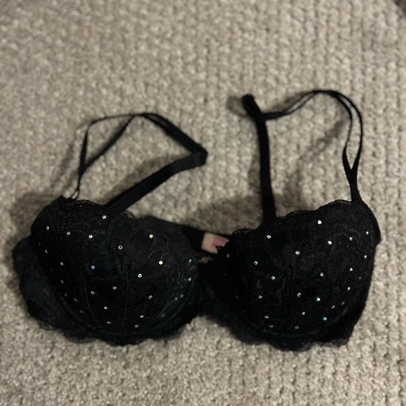 Victoria’s Secret Pink all lace black 32C bra - Picture 1 of 2